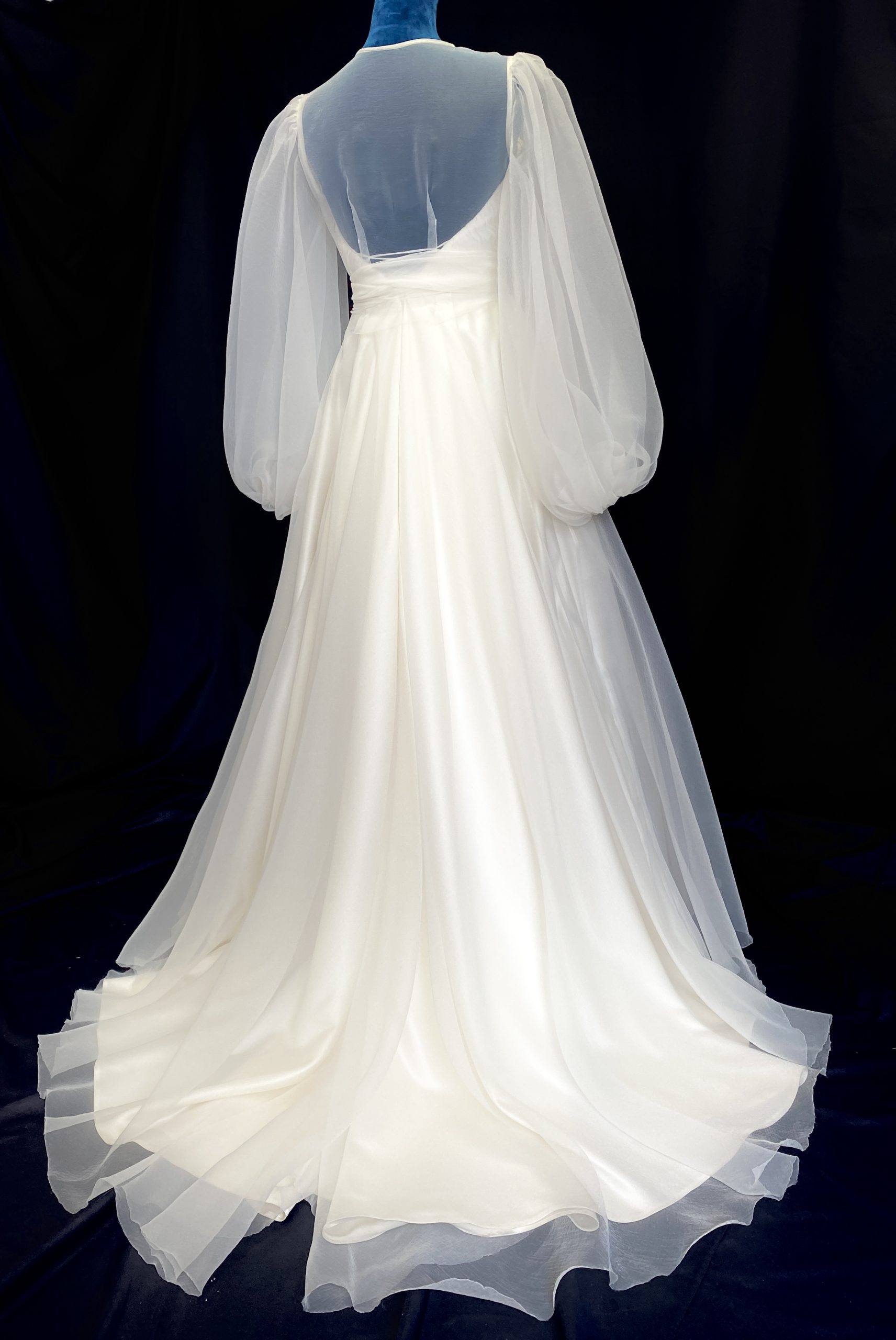 Vestuvinė suknelė su palaidine