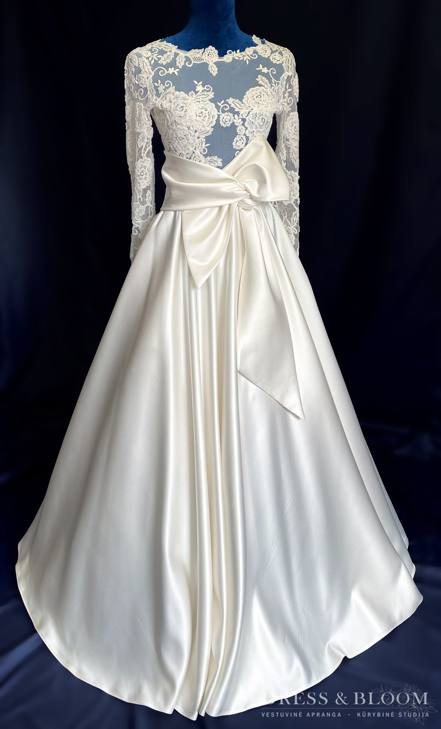 Vestuvinė suknelė Baltoji Rožė - White Rose